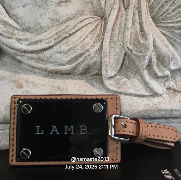 L.A.M.B. Gwen Stefani Leather Bag Charm Tag Designer Vintage #150 - Picture 1 of 8